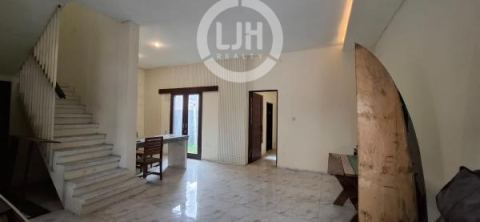 Modern House For Sale At Ubung Kaja, Close to Citraland Waterpark
