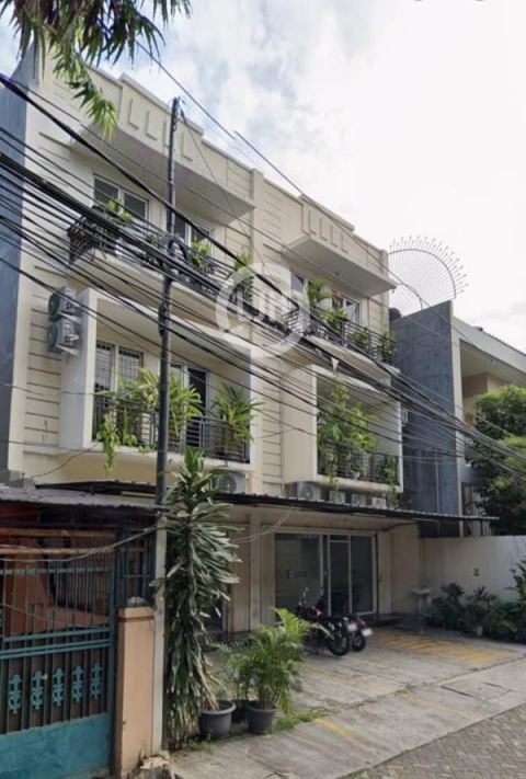 Ruko Gandeng di jln. utama, lokasi strategis, Tomang, Jakarta Barat