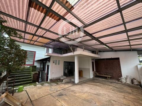 Rumah Multifungsi! Ada Toko, Basement & Dekat Exit Tol Cijago