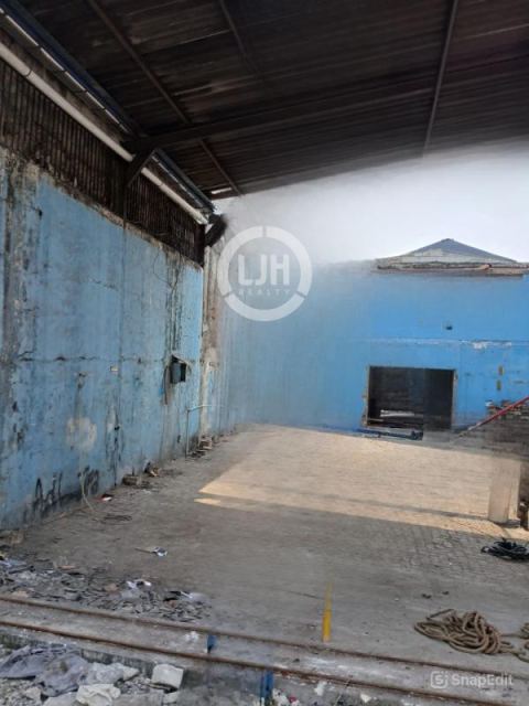 lahan letak strategis hadap jalan utama area Tg. Priok Jakarta Utara