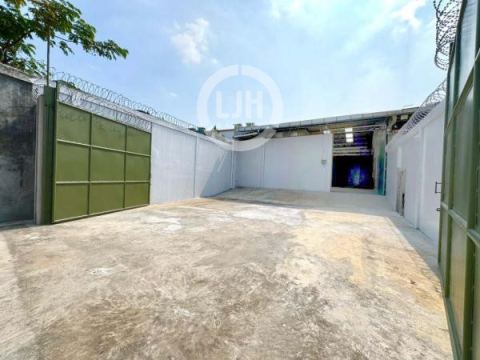 Strategis! Sewa Gudang Cengkareng Jakarta Barat LT 320 m² Akses Kontainer 40 Feet Dekat Tol Daan Mogot