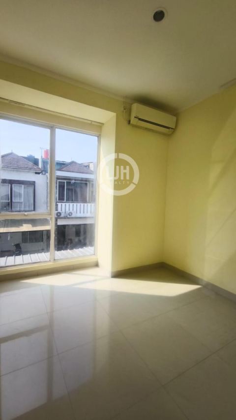 Rumah Siap Huni Di Fortune Terrace, Graha Raya