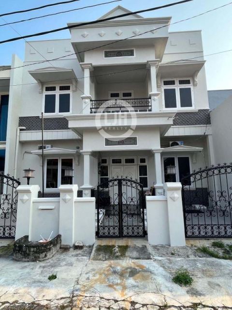Rumah siap huni dan nyaman Puri Anjasmoro, Semarang Barat-11676