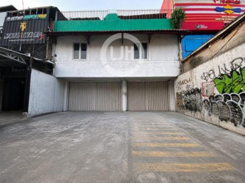Ruko Gandeng di Jalan Raya Kalimalang Duren Sawit Jakarta 