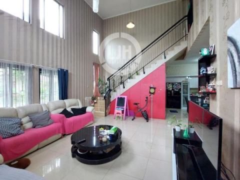 Rumah Posisi Hook Di De Latinos, BSD, Tangsel