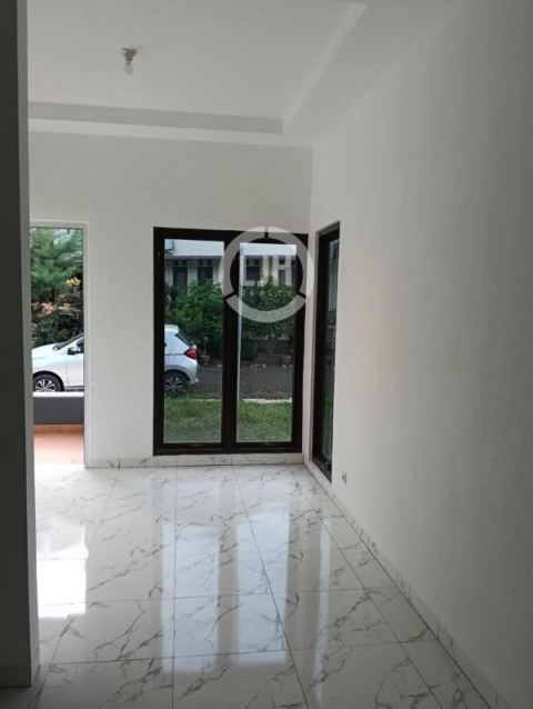Rumah Posisi Hook Di Puri Beta I, Ciledug, Tangerang