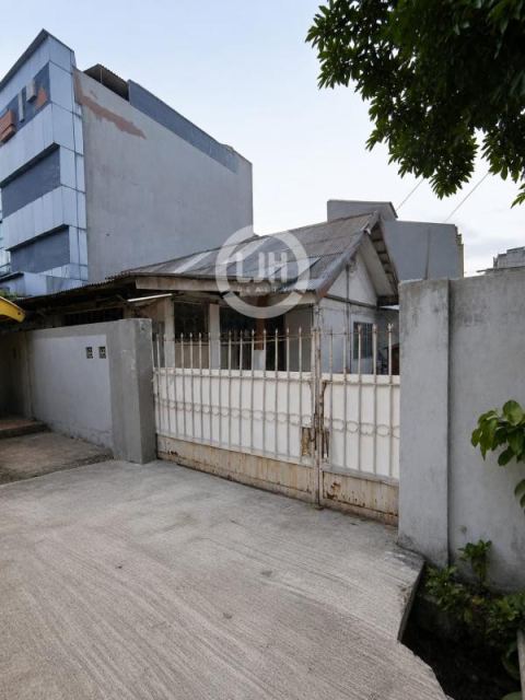 Rumah Lama Hitung Tanah di Cideng Jakarta Pusat 
