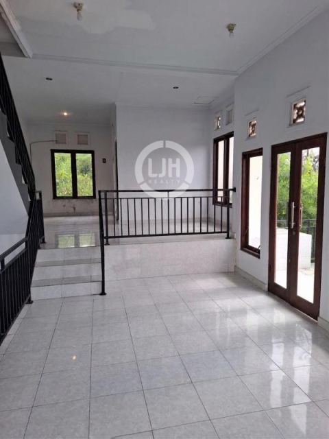 House For Sale Area Pererenan Close to Frestive and Pepito Market Pererenan