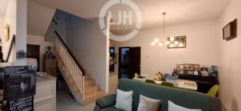 Cozy House For Sale Area Puri Gading, Jimbaran, Close to Taman Rama Jimbaran and Garuda Wisnu Kencana