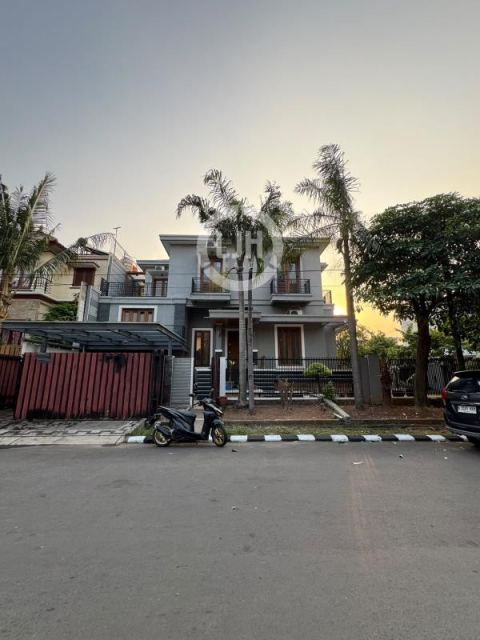 Rumah Hook Furnish di Kemang Pratama Bekasi 