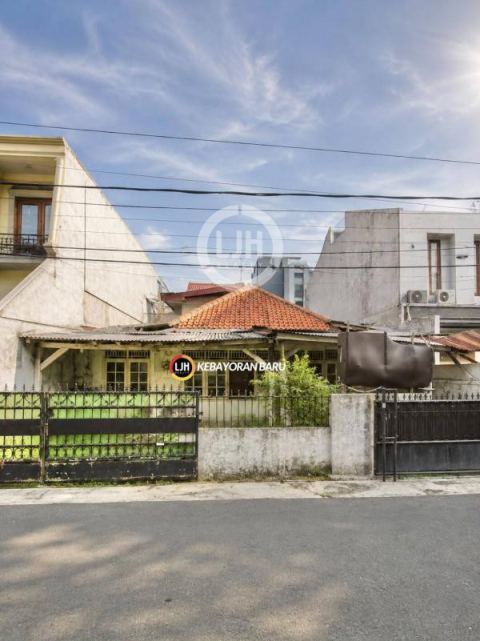 Dijual Rumah Tua Hitung Tanah di Premium nya Senopati, Jakarta Selatan