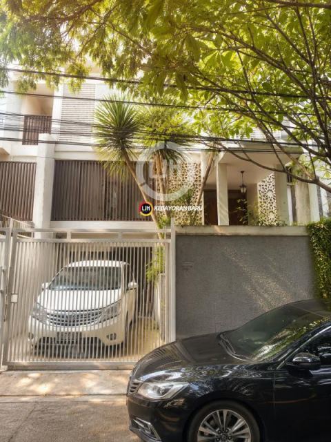 Disewakan Rumah Asri di Cipete, Jakarta Selatan 900 meter ke Antasari