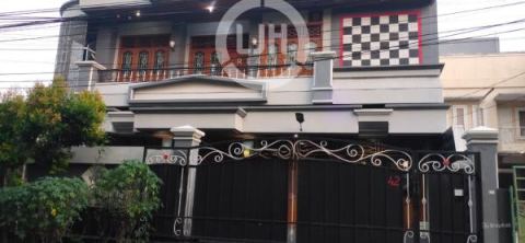 Rumah Mewah Siap Huni  Kayu Putih, Pulo Gadung, Jakarta Timur