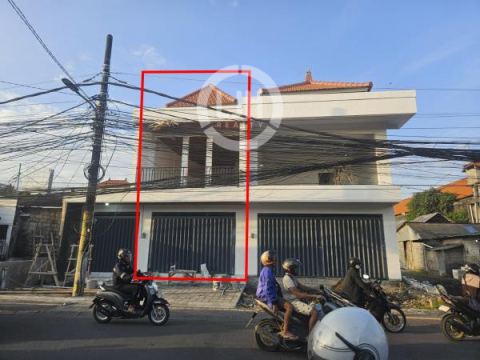 Shophouse for rent at Canggu, strategic location with new building, close to Berawa area