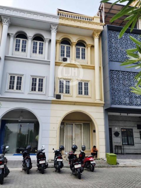 Dijual atau Disewakan! Ruko Green Mansion Daan Mogot Jakarta Barat 3,5 Lantai LB 202.5 m² Cocok Untuk Kantor & Usaha