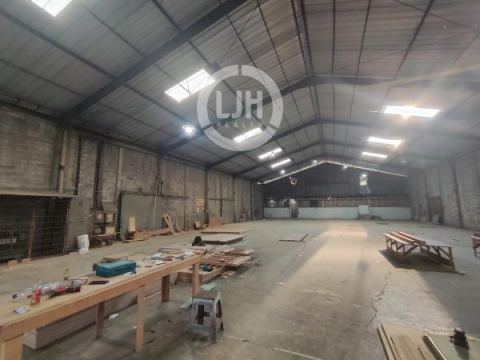 Gudang Siap Usaha Di Jl Imam Bonjol, Karawaci