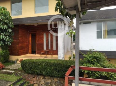 Dijual: Hotel Eksklusif di Cikole, Bandung – Lokasi Strategis, Suasana Premium
