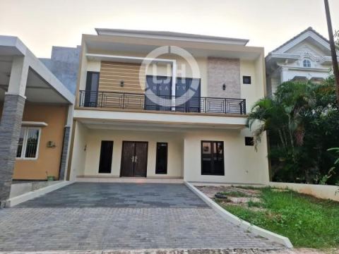 Rumah Sudah Renov Siap Huni di Kota Wisata, Cibubur.