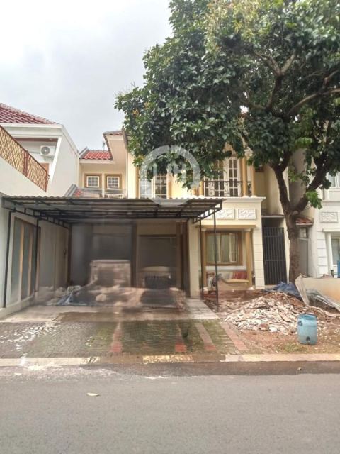 Rumah Siap Huni Sudah Renov di Kota Wisata, Cibubur.