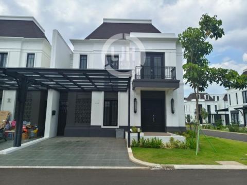 Rumah Hook di Sumareccon Crown Gading Harapan Indah Bekasi