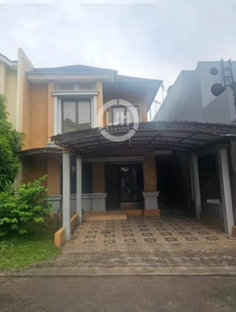 Rumah Depan Taman Dalam Cluster di kota Wisata, Cibubur, Gn. Putri, Bogor.