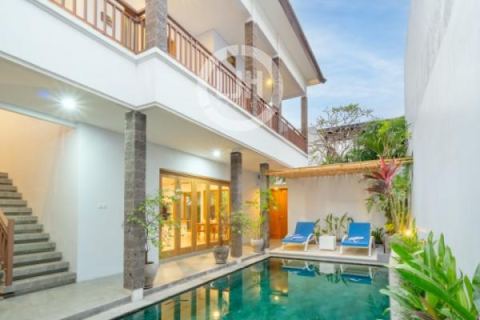 Luxury villa for rent with 3 bedrooms at Pererenan, strategic location, well maintained, close to Batubolong canggu 