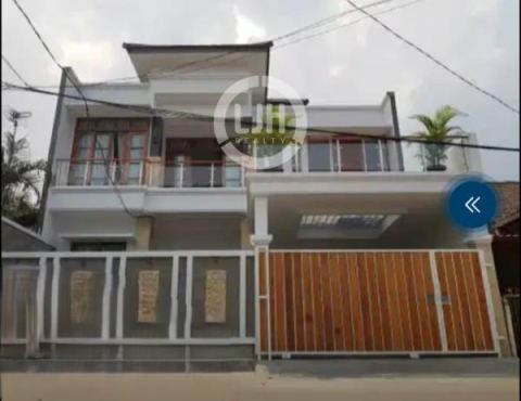 Disewakan Rumah Strategis Full Furnish di Pekayon Bekasi