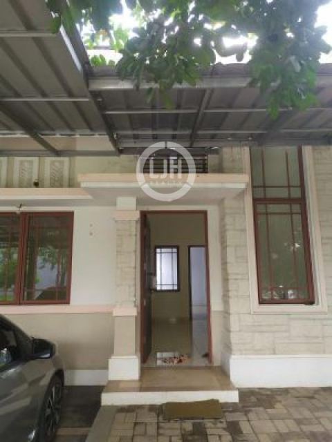 Rumah Cluster Garden Terace 1 Lantai, 2 Kamar Tidur, Luas 108m2, SHM Akses Langsung Tol, 500 Meter menuju Mall Living World, Sekolah Ipeka dan Al-Azhar Grand Wisata Bekasi