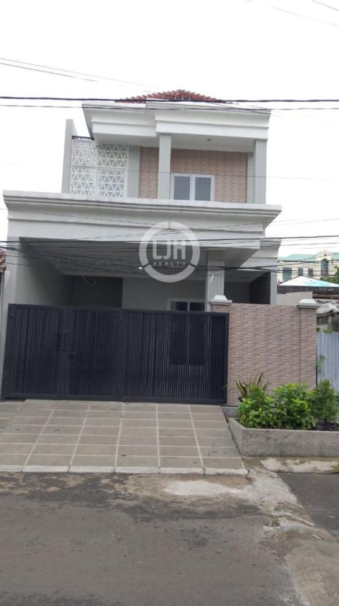 Rumah 2 Lantai Minimalis di Pulomas, Pulo Gadung, Jakarta Timur