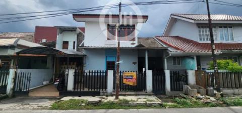 Dijual Rumah Luas Strategis di Pekayon Bekasi