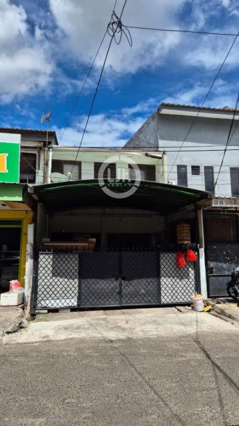 Rumah Lokasi Strategis di Raya Kelapa Gading, Jakarta Utara
