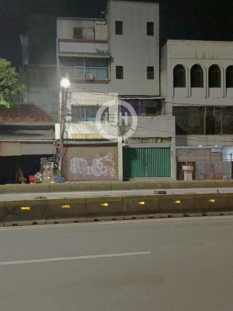 Ruko 4 Lantai di Jl Hasyim Ashari, Gambir, Jakarta Pusat