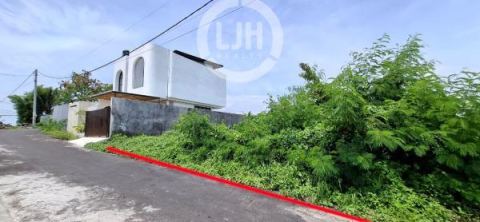 Land In Tourist Area at Tumbak Bayuh, Pererenan, Good Road Access, Suitable For Villa, Close to Pererenan Beach and Canggu Area