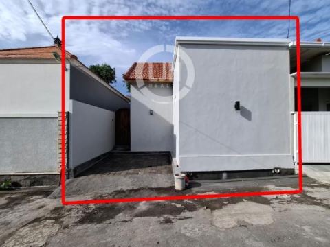 Brand New Villa at Dalung, Kuta Utara, Maintained and Furnished Condition, Located In Residential Area, Close to Canggu