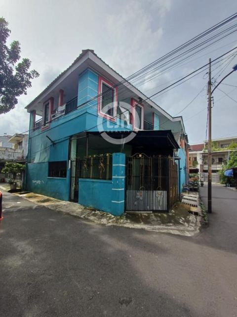 Di Jual Rumah Posisi Hoek 2 Lantai Lokasi Strategis Di Tomang, Jakarta Barat