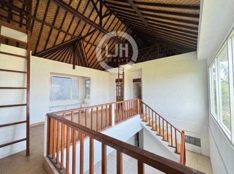 5 bedrooms house for sale at Batubulan, Sukawati, strategic location, well maintained, close to Denpasar area