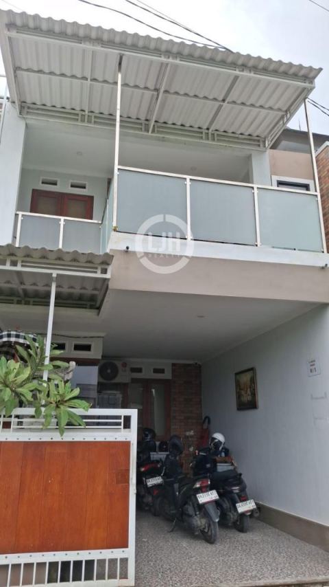 3 bedrooms house for sale at Benoa, Kuta Selatan, strategic location, well maintained, close to Toll Bali Mandara