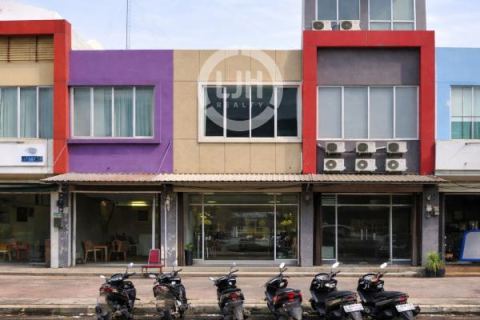 Dijual Ruko 2 Lantai Selangkah ke Mall Living World dan Pintu Tol di Lambang Sari Tambun