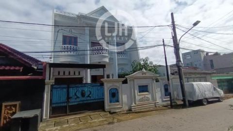 Rumah Mewah 2 Lantai di Dukuh Timur, Cilincing, Jakarta Utara