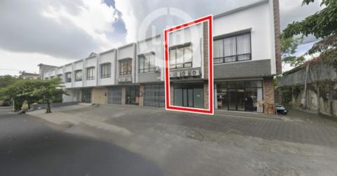 Shophouse for rent at Umalas, strategic location well maintained, close to Canggu and Seminyak area
