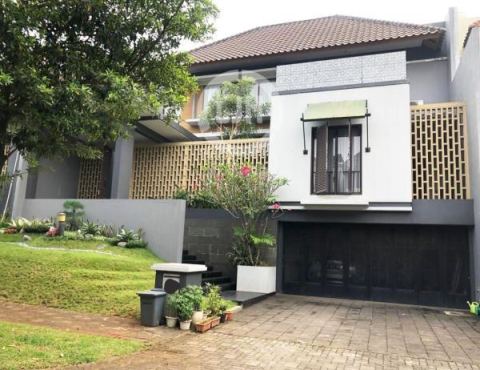  Disewakan Rumah De Park BSD City