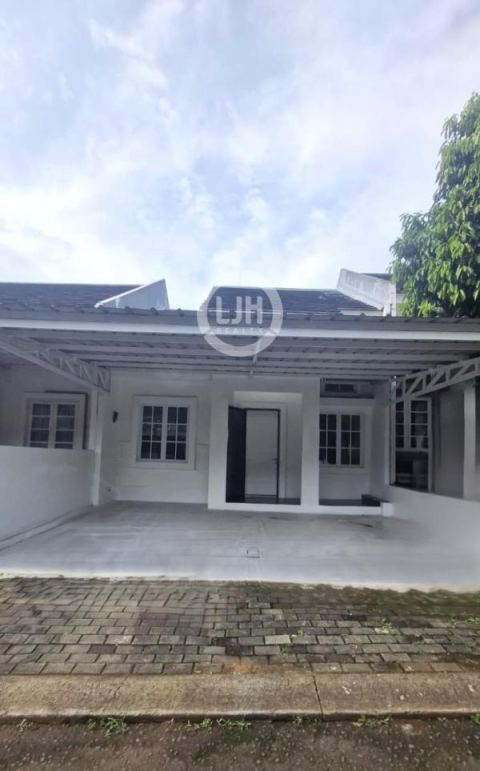 Rumah Siap Huni Di Kota Wisata, Cibubur.