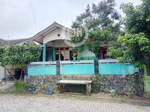 Rumah di Taman Karonsih Selatan Semarang