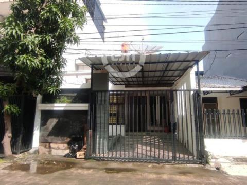 Rumah Sudah Ditinggikan di Gading Indah Utara, Kelapa Gading, Jakarta Utara