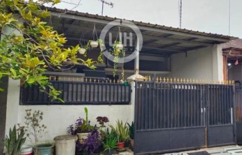 Jual Cepat Rumah di Panjibuwono bekasi dekat Kolam renang venetian (D0124)
