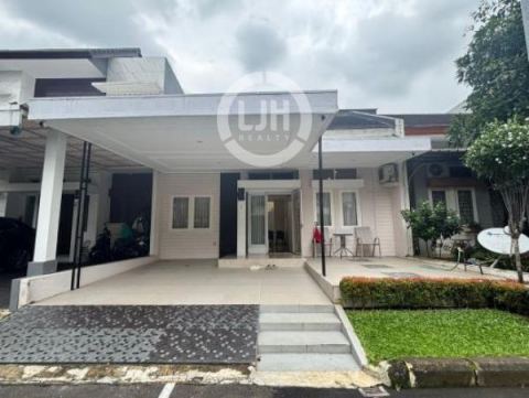 Rumah Furnished 1 Lantai, 2 Kamar Tidur, Rapi Terawat Berhadapan dengan Sekolah Al Azhar, Sekolah Ipeka, Masjid Raya, 1Km Akses Langsung Tol Tambun Grand Wisata