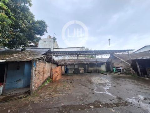 Tanah & Bangunan Pinggir Jl. Raya Cileungsi, Gn. Putri, Bogor.