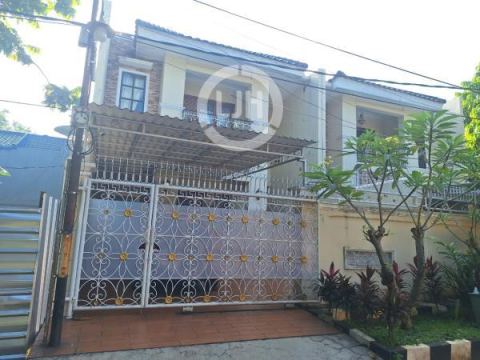 Dijual Rumah Luas 2 Lantai Selangkah ke Mall di Galaxy Bekasi