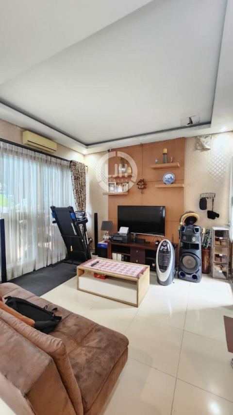Rumah Minimalis di Metland Menteng Cluster Regina, Cakung, Jakarta Timur