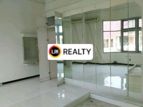 Rumah Bagus Siap Huni di Permata Semeru Semarang